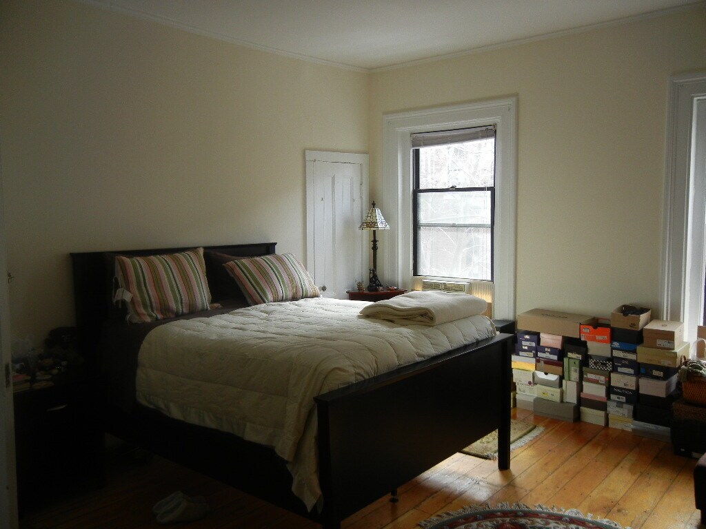 Building Photo - 354 Marlborough St