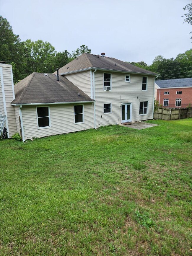 Building Photo - Newly Remodeled South Fulton Single Family