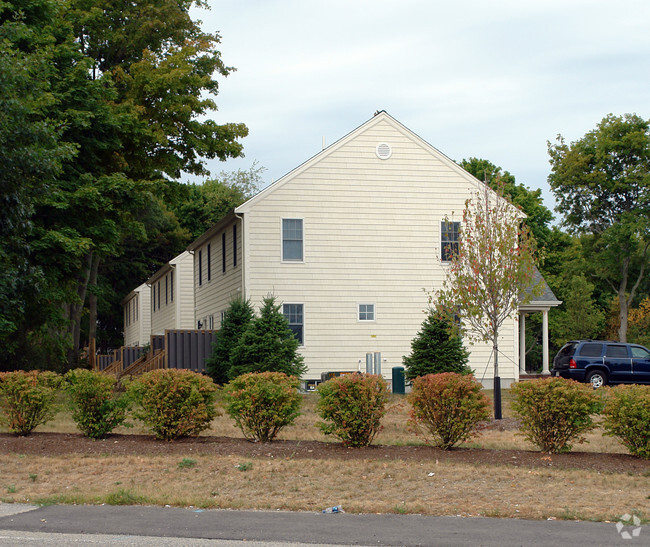 Building Photo - 1433-1437 Main St