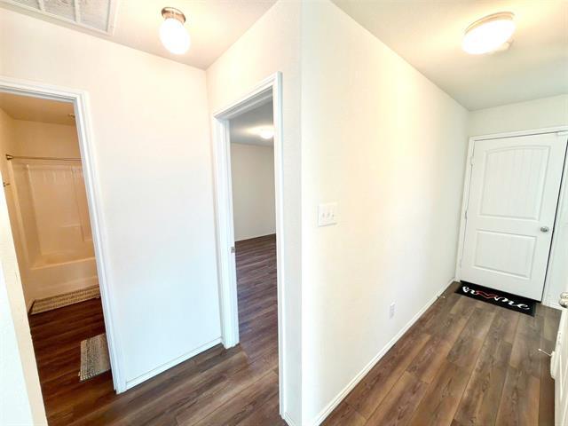 Building Photo - 6020 Parkview Hills Ln