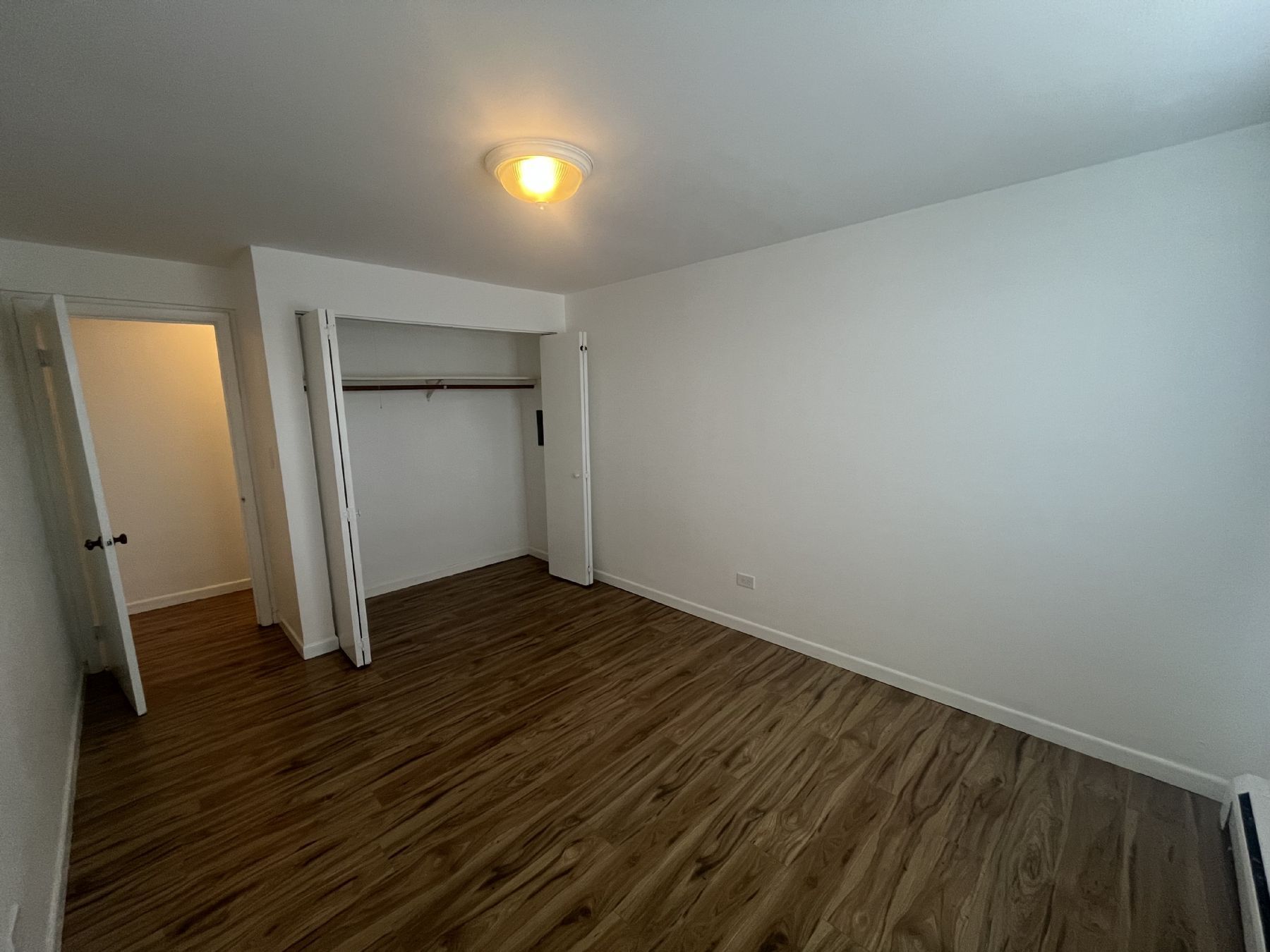 Building Photo - 5680 N Elston Ave