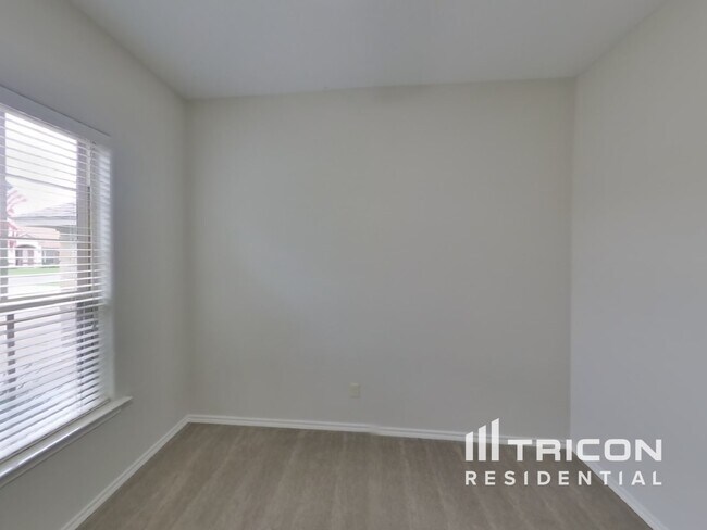 Building Photo - 3107 White Horse Ct