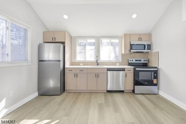 Building Photo - 1193 Union Valley Rd