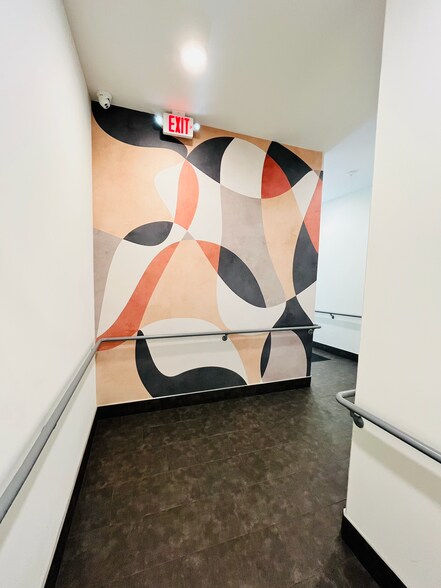 Building Photo - 230 7th St