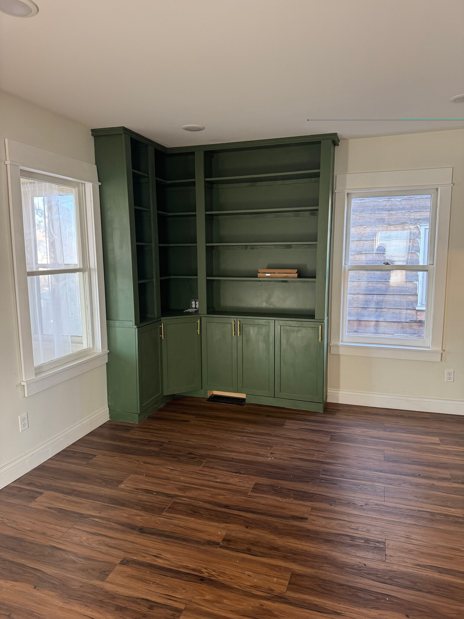 Building Photo - 3111 Arthur St NE