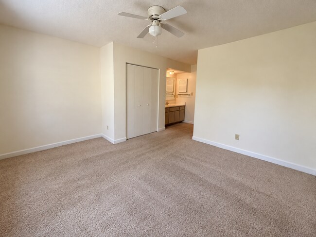 Building Photo - 2518-202 Avent Ferry Road