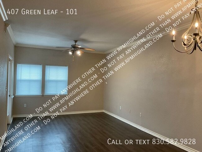 Building Photo - 407 Green Leaf