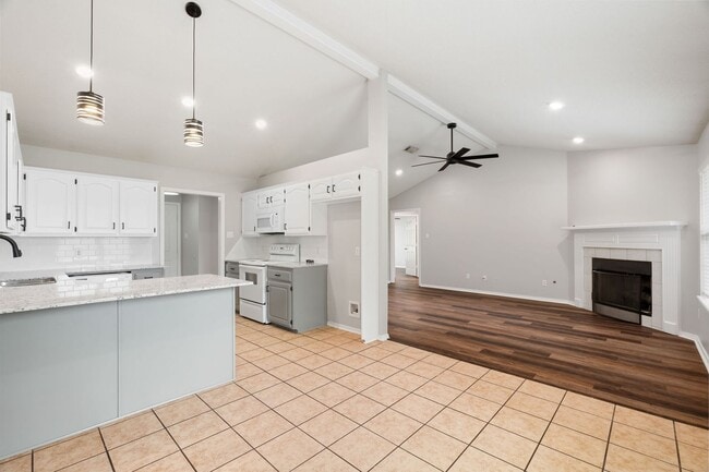 Building Photo - 7120 Blackjack Dr