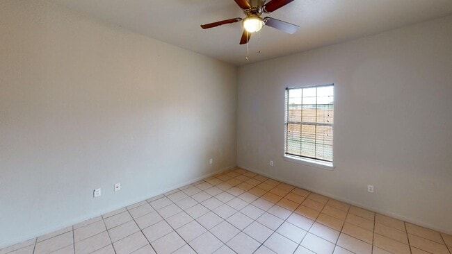 Building Photo - 1621 Bagby Ave