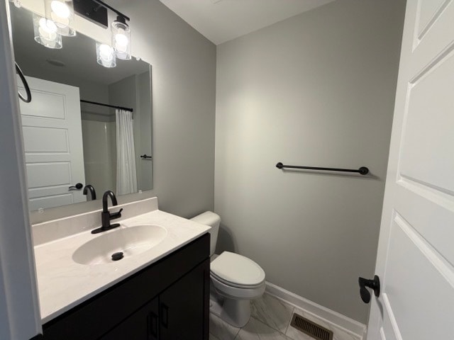 Guest Bath #2 - 1373 Palomino Trl