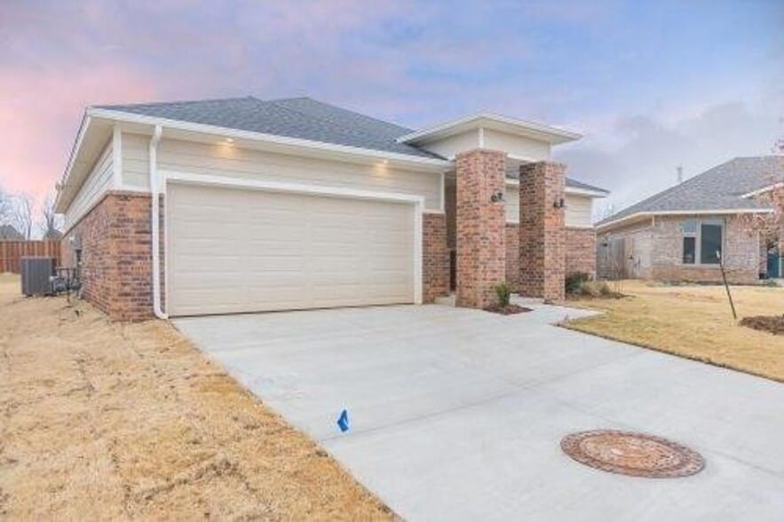 Building Photo - 512 NW 179th Cir