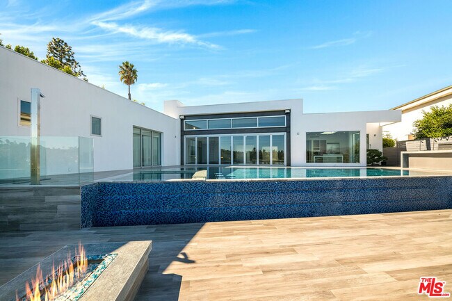 Building Photo - 16457 Westfall Pl