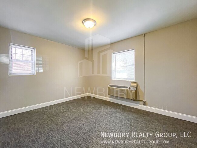 Building Photo - 317 San Juan Dr