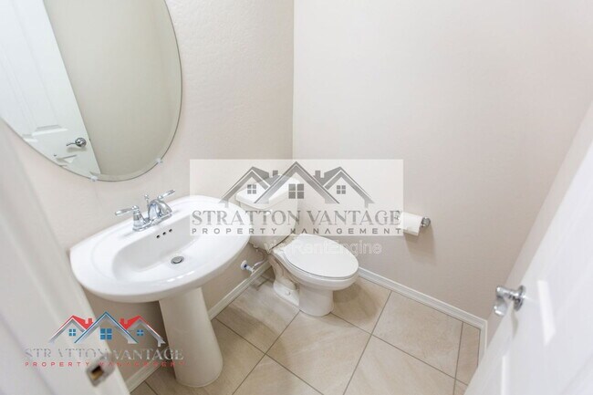 Building Photo - 17645 W Palo Verde Dr