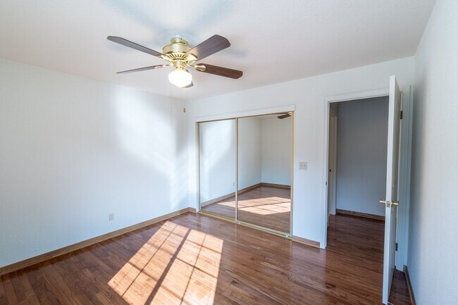 Building Photo - 2741 Seminole Dr