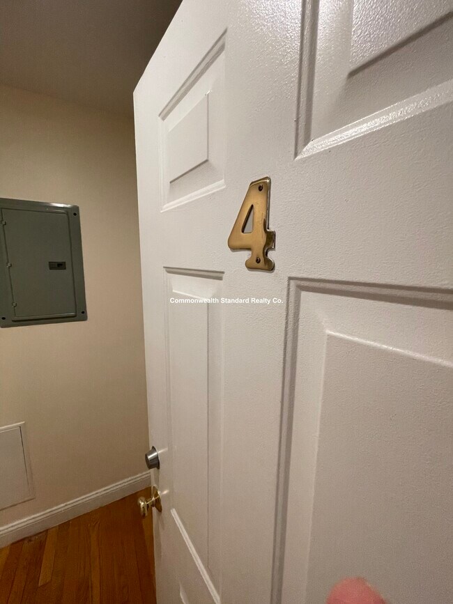 Building Photo - 1801 Beacon St