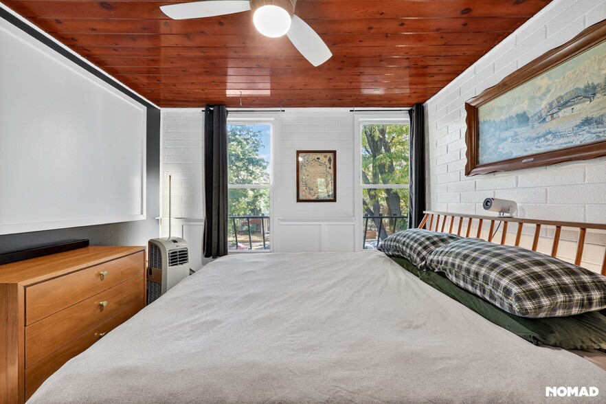 Building Photo - 1343 N High St