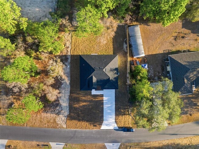 Building Photo - 3427 W Webster Pl