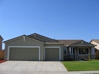 Building Photo - Welcome Home!!