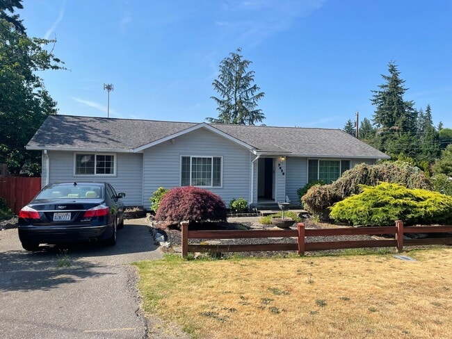 Primary Photo - 2 BR/1.75 BA home in Edmonds