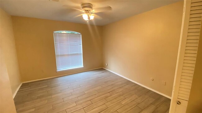 Building Photo - 4714 N Cashel Cir