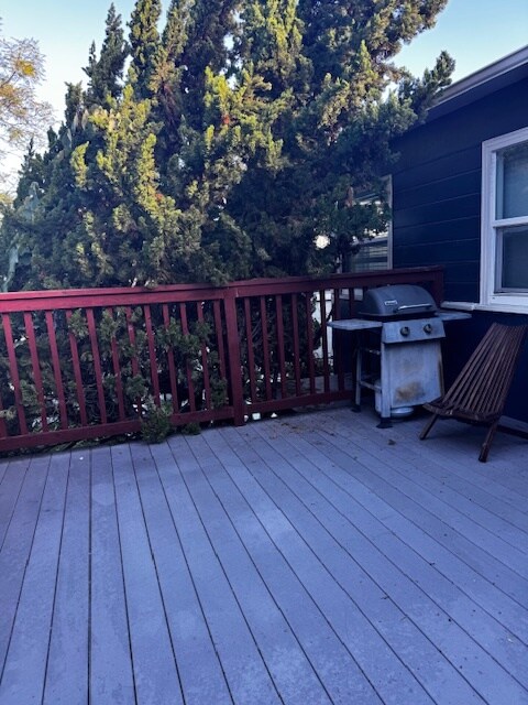 Building Photo - 4449 Dawson Ave