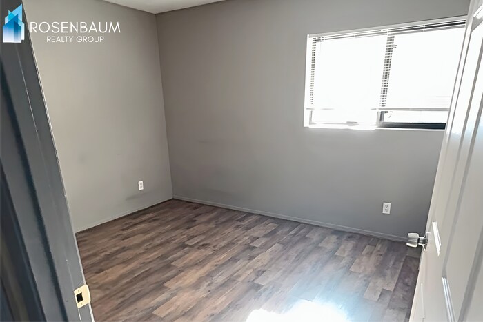 Building Photo - 114 S Virginia St