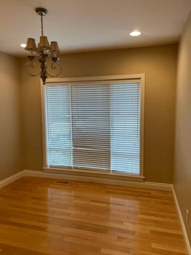 Building Photo - SPACIOUS & STYLISH CUSTOM HOME- 4 BEDROOMS...