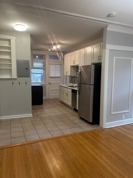 Kitchen - 118 Keeney St #3W