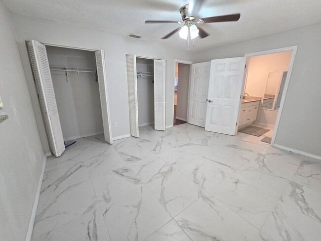 Building Photo - Deland  - 2 Bedroom, 2 Bathroom -  $1,695.00