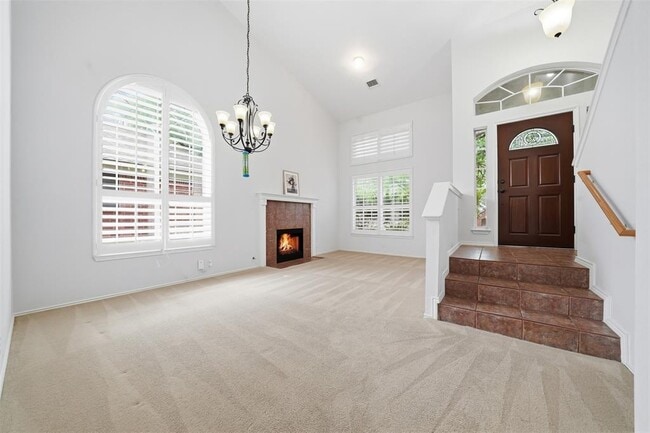 Building Photo - 5801 Marchmont Ln