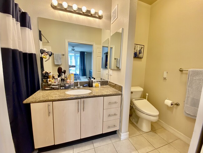 Master bathroom - 1465 C St