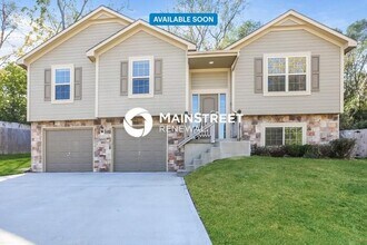 Building Photo - 4 Bedroom Pet-Friendly Home in Independenc...
