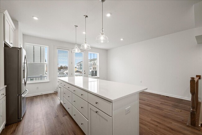 Building Photo - 644 Hemsworth Ln