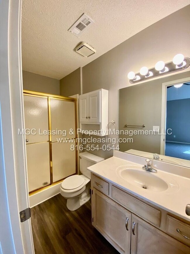 Building Photo - Spacious Comfort Meets Small-Town Charm – ...