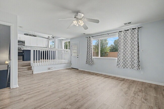 Building Photo - 6991 Prairie Wind Dr