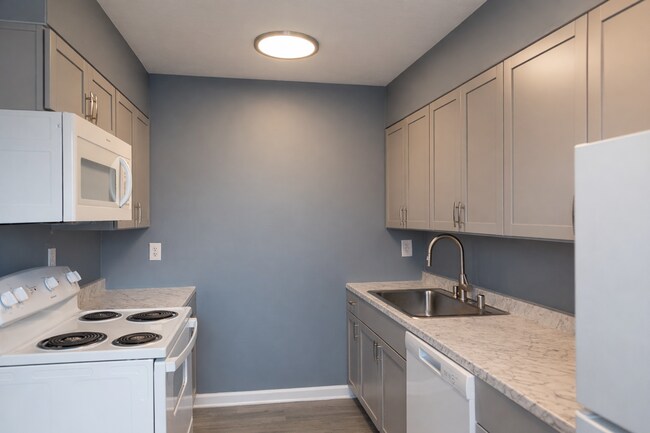 Building Photo - 4450 Dixie Hwy