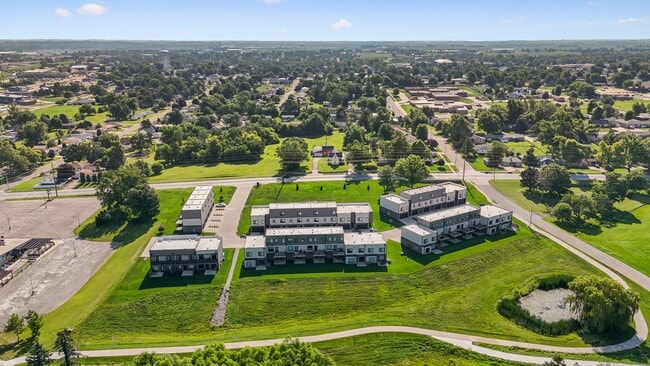 Building Photo - 18 Crosby Park Dr