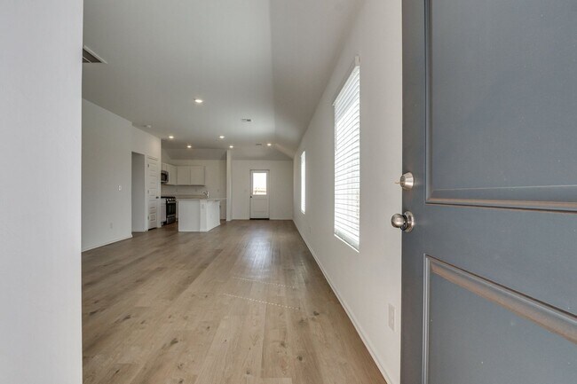Building Photo - New Construction Living in Yukon's Redstone Ranch