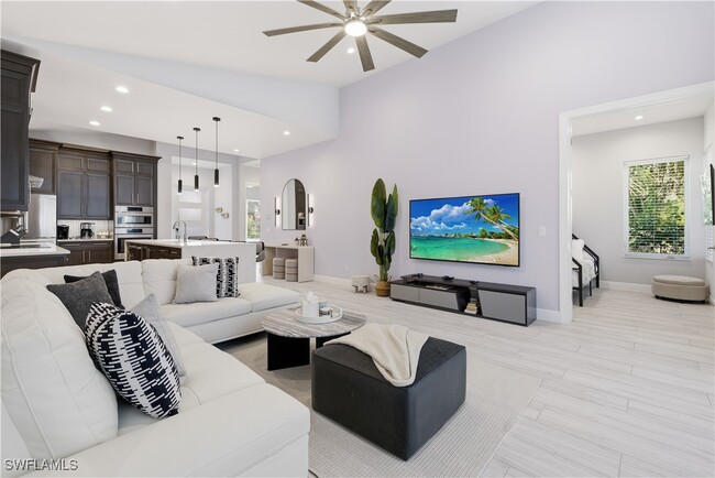 Primary Photo - 711 91st Ave N