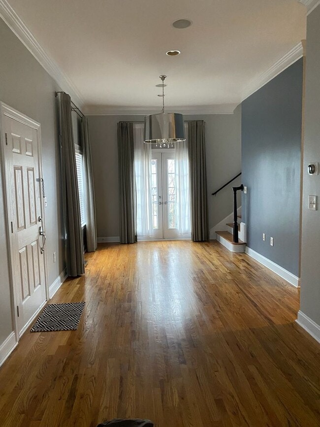 Building Photo - Elegant Intown Living in Carlyle Park – Beautiful 3BR/3.5BA Townhome