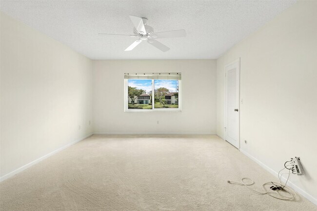 Building Photo - 21863 Arriba Real