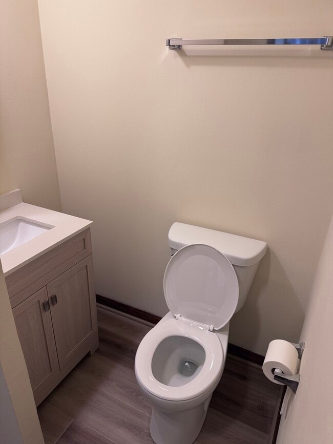 Building Photo - 207 W Hydraulic Ave