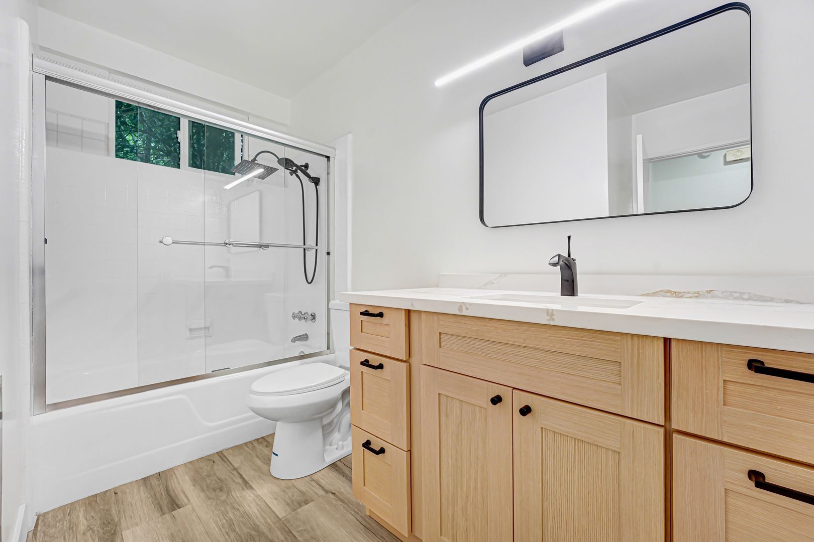 Building Photo - 847 6th St