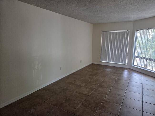Building Photo - 4326 Aqua Vista Dr