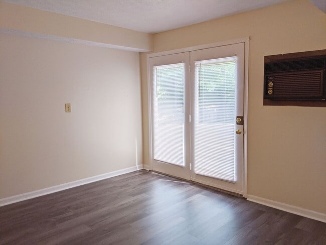 Building Photo - West 15th Street