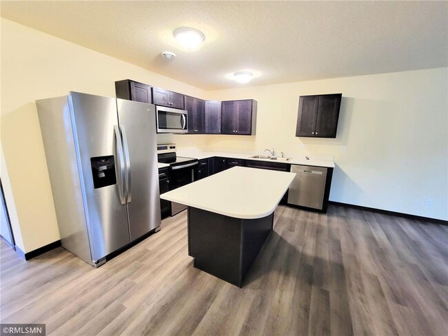 Building Photo - 303 S Wasson Ln