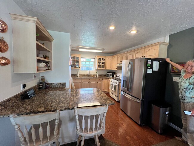 Building Photo - AND-D 1802