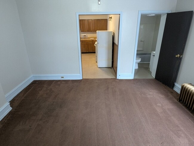 Building Photo - 716 Market St