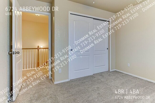 Building Photo - 6724 Abbeywood Dr